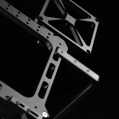 Monster Studio B30 Dual-Axis Rotating Open Frame Mini ITX Case